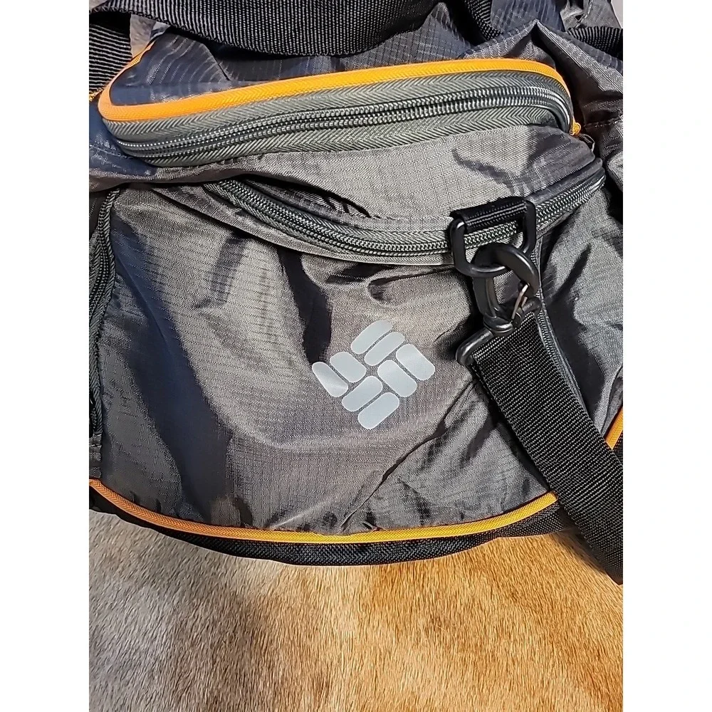 Columbia Dog Mountain Duffel Bag Dark Green Orange Gym Travel Luggage Mesh 22